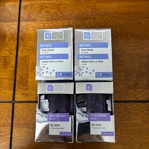 Global Beauty Care Retinol Skin Cream and Hyaluronic Acid Gel Mask Set
